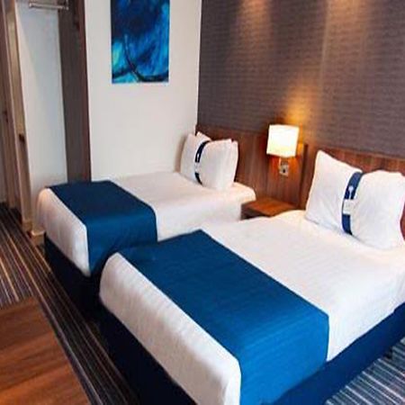 Holiday Inn Express Liverpool Hoylake, An Ihg Hotel Exterior photo