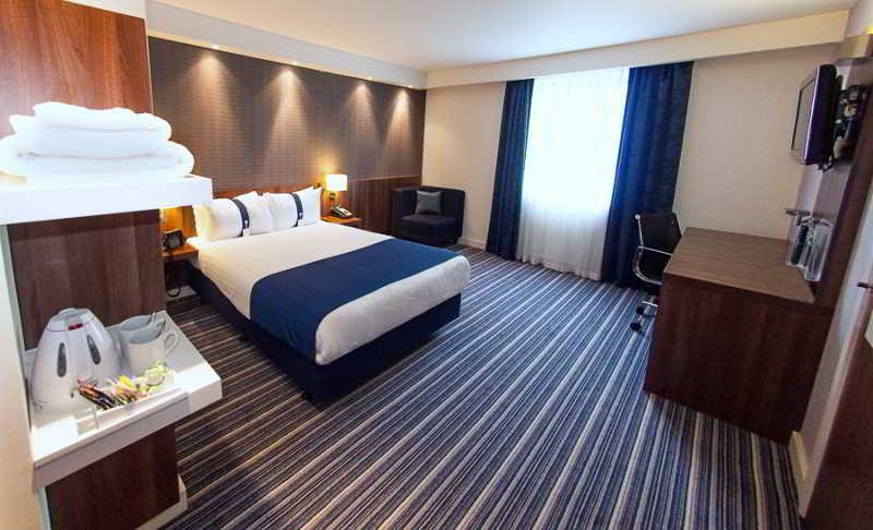 Holiday Inn Express Liverpool Hoylake, An Ihg Hotel Exterior photo