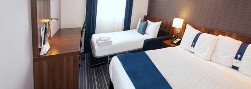 Holiday Inn Express Liverpool Hoylake, An Ihg Hotel Exterior photo