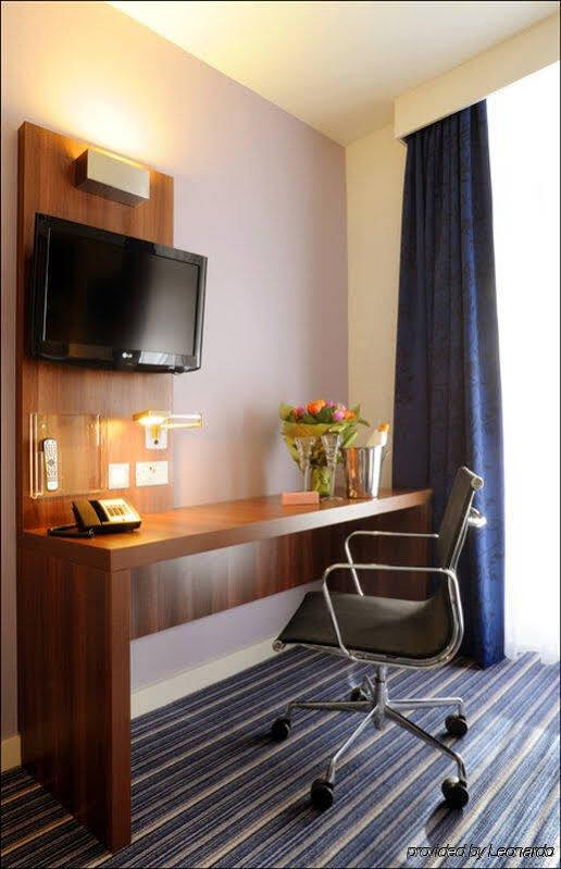 Holiday Inn Express Liverpool Hoylake, An Ihg Hotel Exterior photo